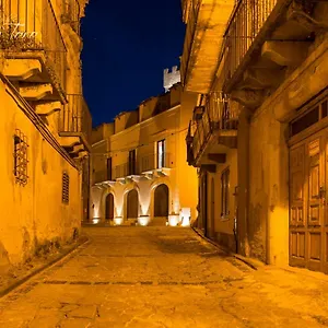 https://casa-sofia-vacanze-a-montalbano-elicona.sicilyhotelsitaly.net